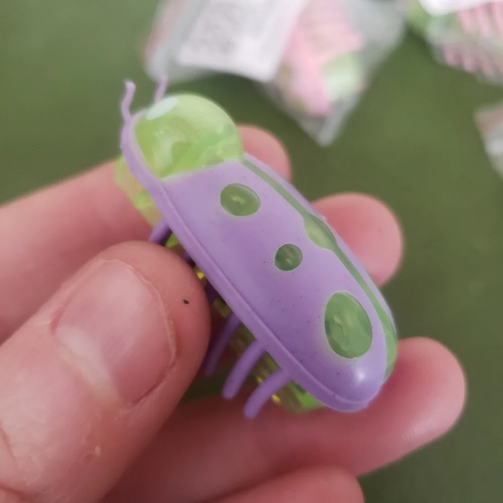 NWT Purple and Pink Robotic Battery Powered Bug Beetle Cat Toy Set X4